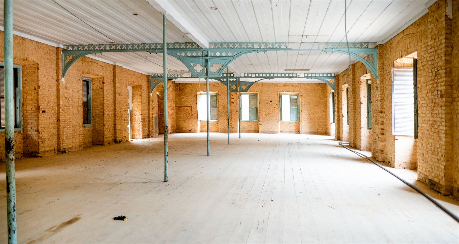 Project Leipz21, renovation and conversion of an apartment building in Leipzig